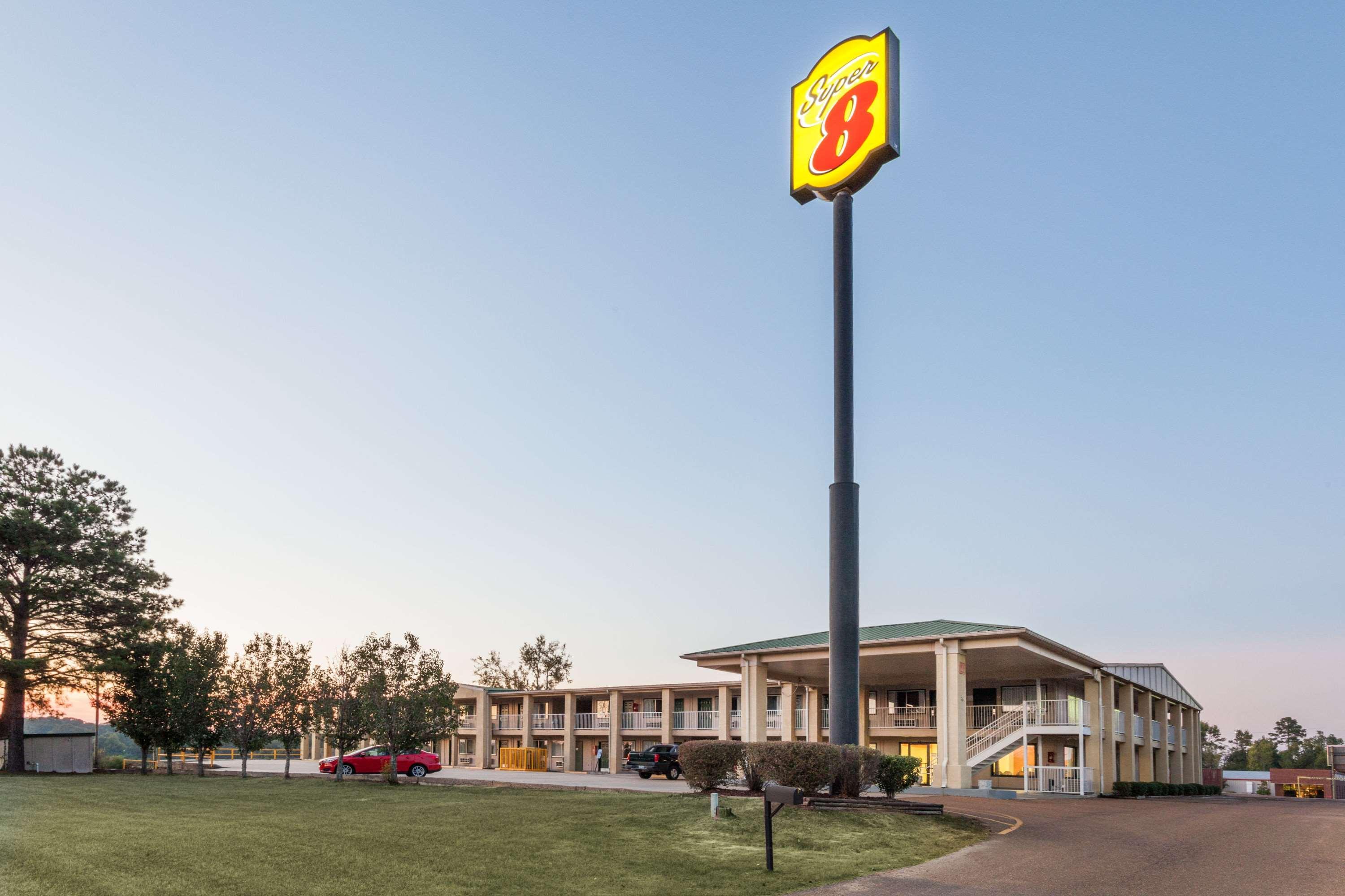 Super 8 By Wyndham Brookhaven Exterior foto