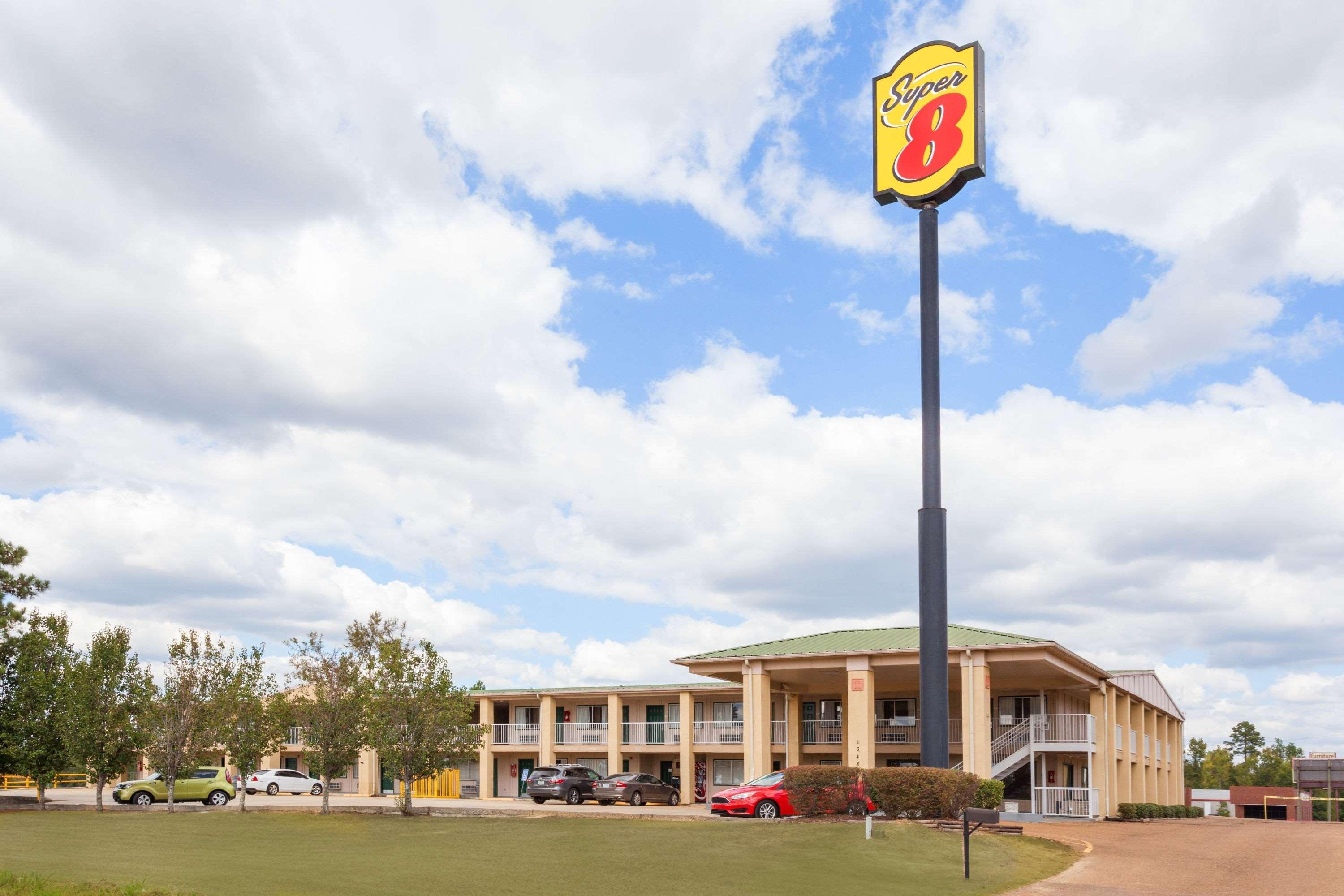Super 8 By Wyndham Brookhaven Exterior foto